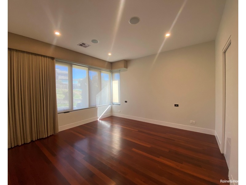 15 Olivine Road, Keilor East VIC 3033