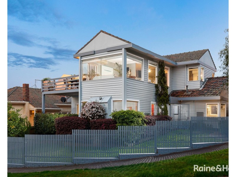 2 Kingston Ave, Ascot Vale VIC 3032