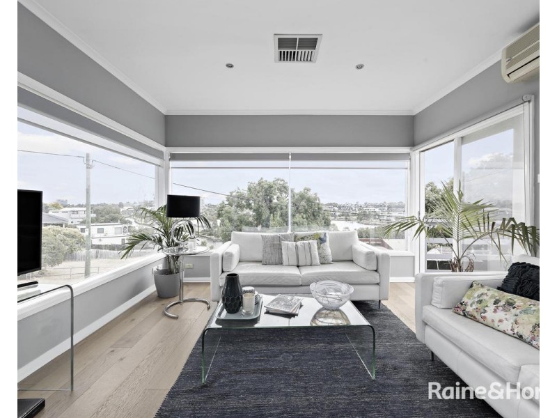 2 Kingston Ave, Ascot Vale VIC 3032