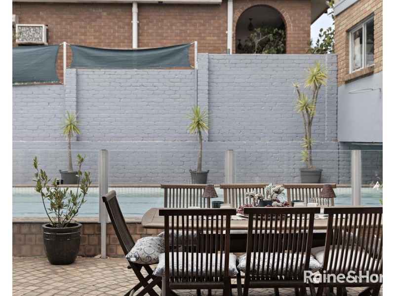 2 Kingston Ave, Ascot Vale VIC 3032