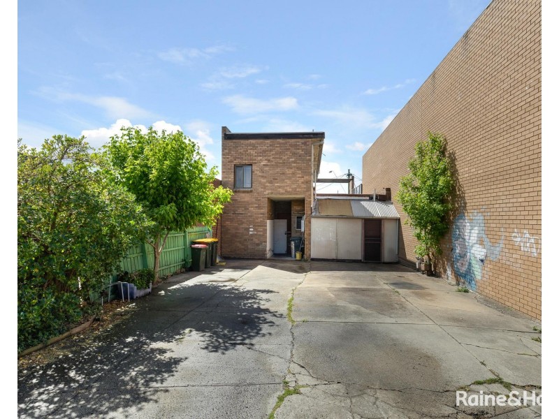 7 Military Road, Avondale Heights VIC 3034