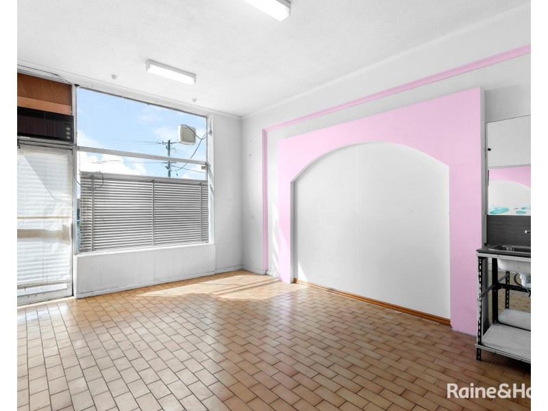 7 Military Road, Avondale Heights VIC 3034