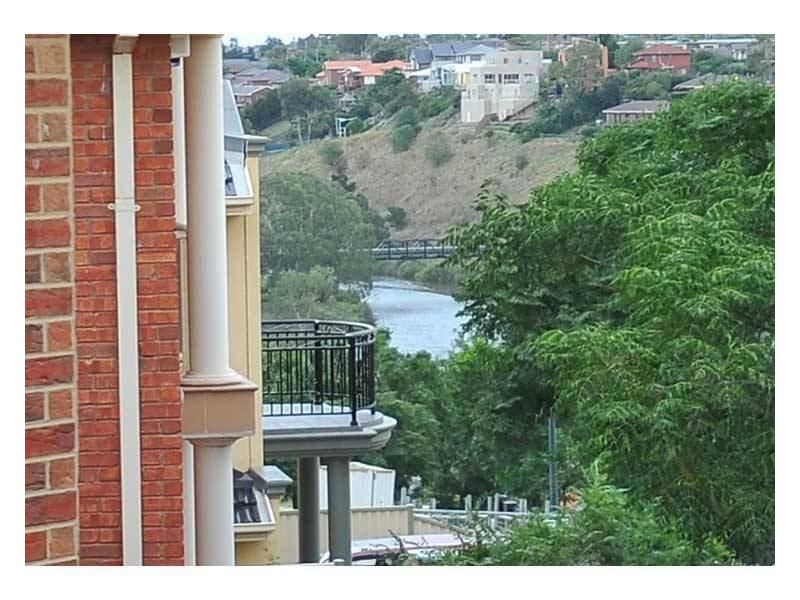 33 Cedar Drive, Maribyrnong VIC 3032