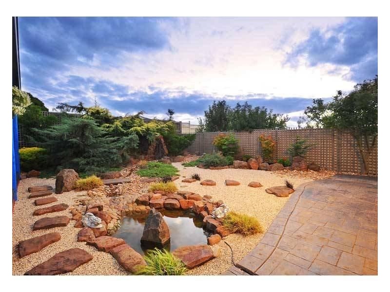 33 Cedar Drive, Maribyrnong VIC 3032