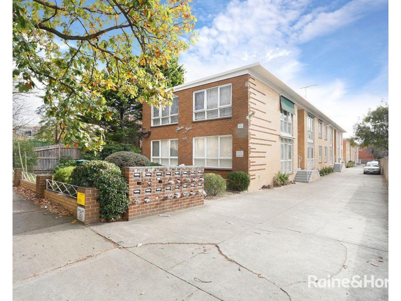 4/12 Fletcher Street, Essendon VIC 3040