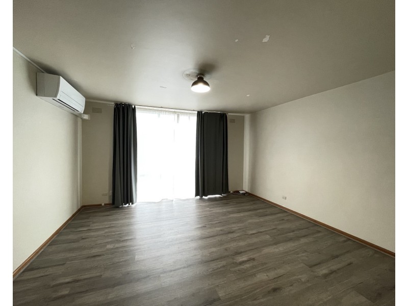 4/12 Fletcher Street, Essendon VIC 3040