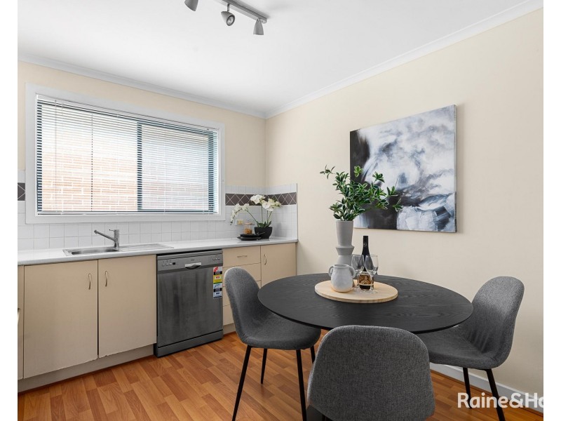 3/9 Churchill Ave, Maidstone VIC 3012