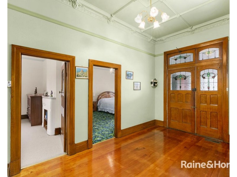 87 Holmes Road, Moonee Ponds VIC 3039