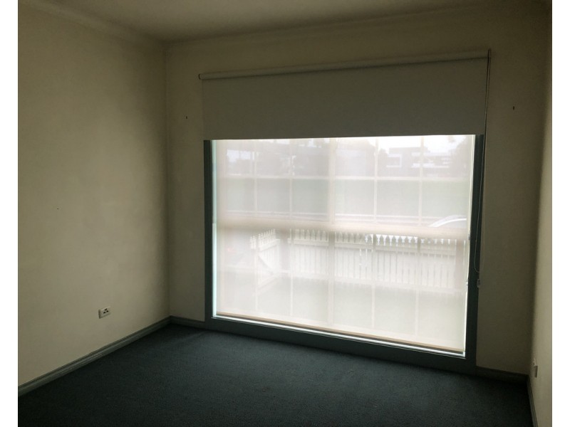 28 Fullarton Road, Airport West VIC 3042