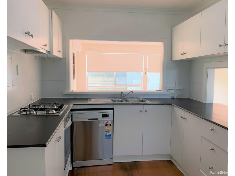 50 Heather Avenue, Keilor East VIC 3033