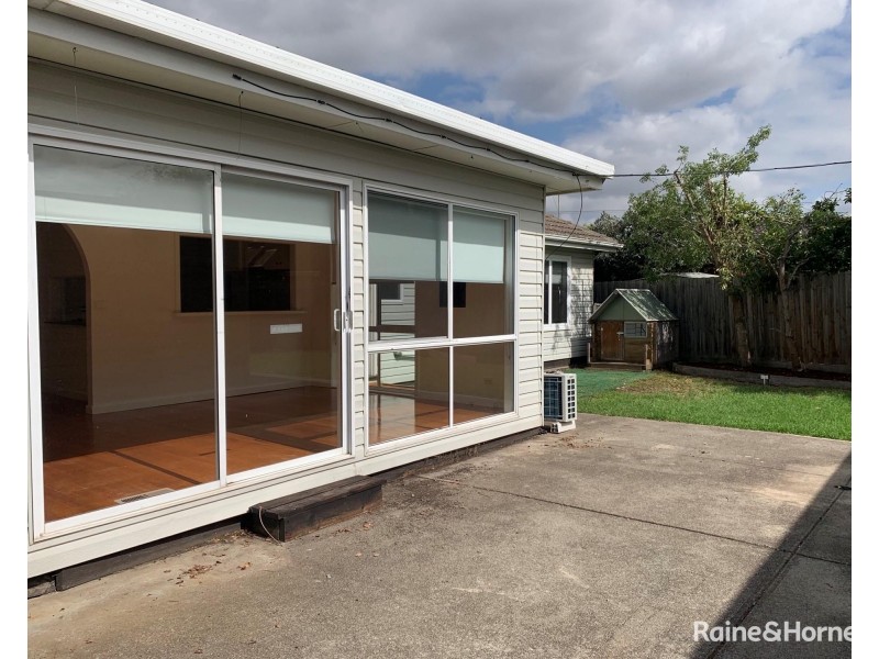 50 Heather Avenue, Keilor East VIC 3033