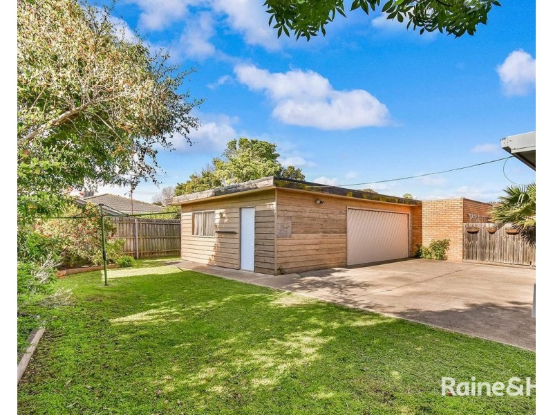 50 Heather Avenue, Keilor East VIC 3033