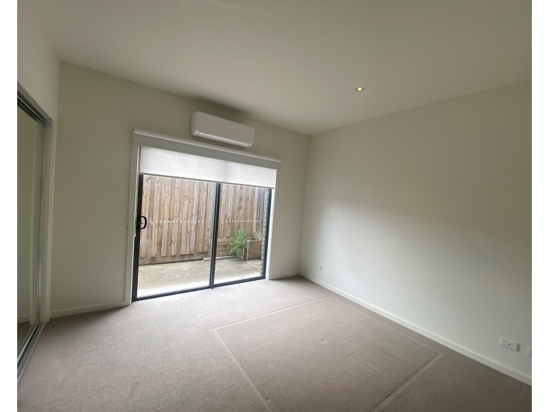 8/38 Lawson Street, Essendon VIC 3040