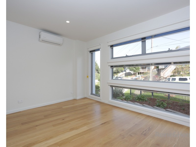 5/8 Hillside Crescent, Maribyrnong VIC 3032