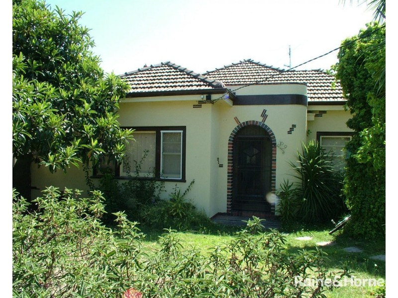 89 The Crescent, Ascot Vale VIC 3032