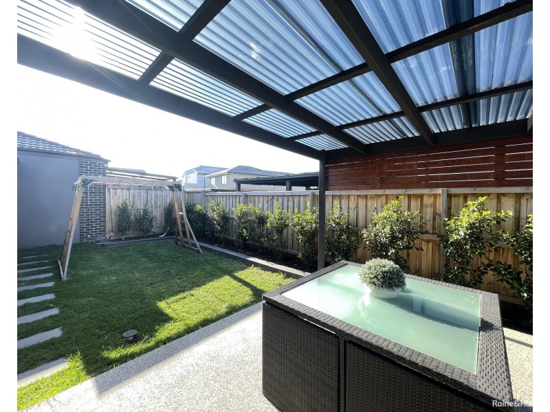 20 Adlington Avenue, Greenvale VIC 3059