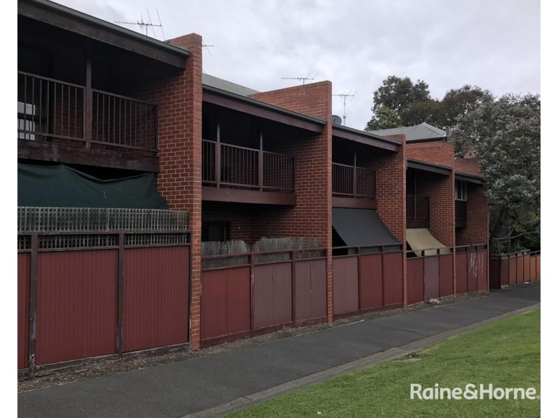 20 Little Bendall Street, Kensington VIC 3031