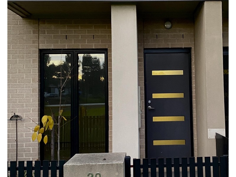 30 Grenville Walk, Lalor VIC 3075