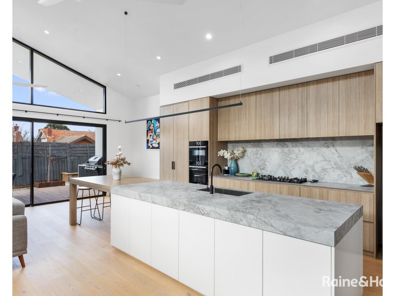 12 Sunbeam Street, Pascoe Vale VIC 3044