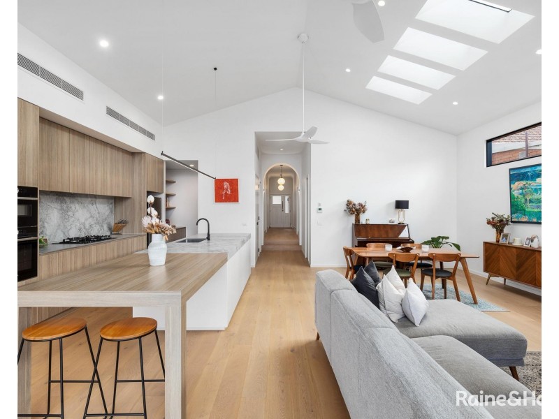 12 Sunbeam Street, Pascoe Vale VIC 3044