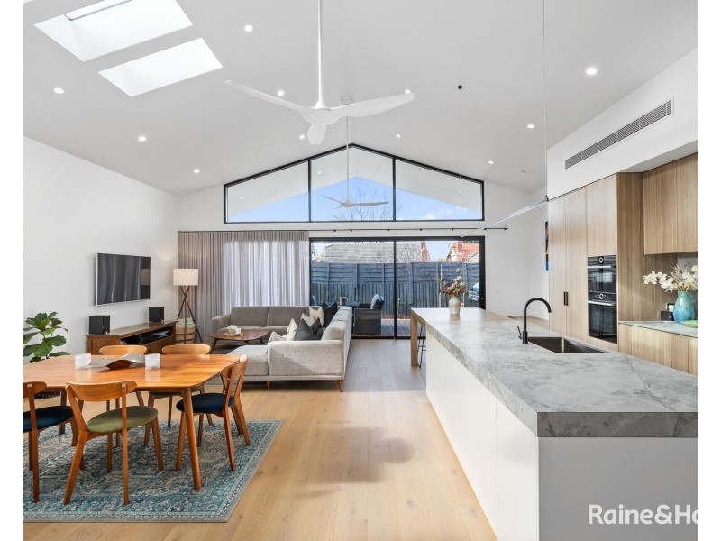 12 Sunbeam Street, Pascoe Vale VIC 3044