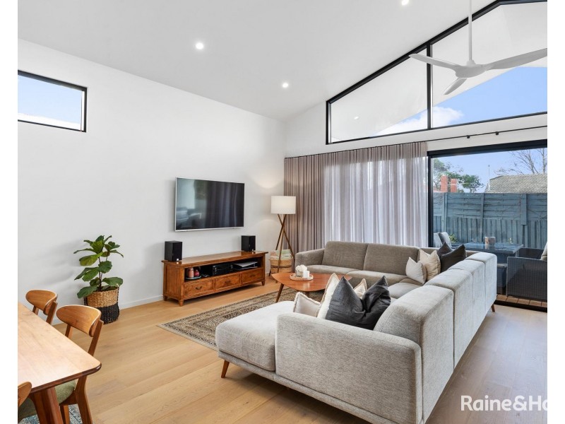 12 Sunbeam Street, Pascoe Vale VIC 3044