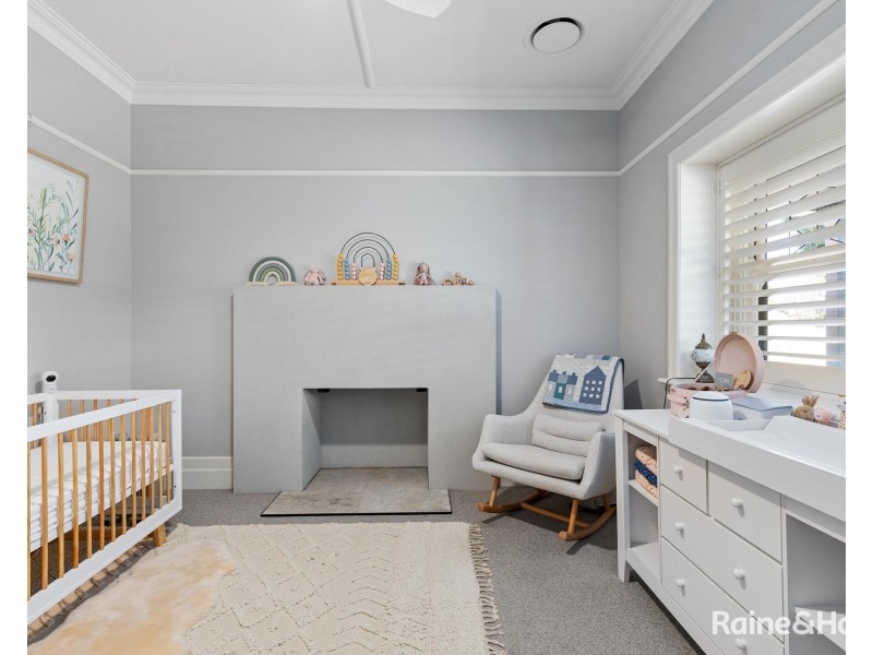 12 Sunbeam Street, Pascoe Vale VIC 3044