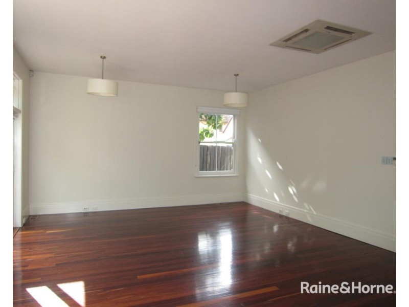 18 Kent Street, Ascot Vale VIC 3032