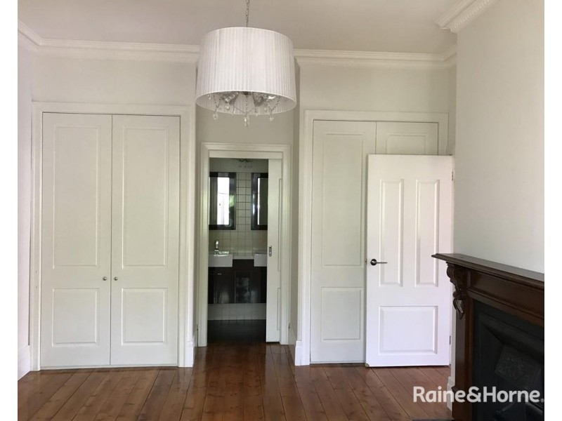 18 Kent Street, Ascot Vale VIC 3032