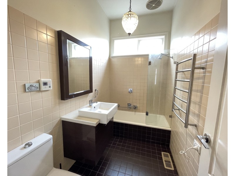 18 Kent Street, Ascot Vale VIC 3032