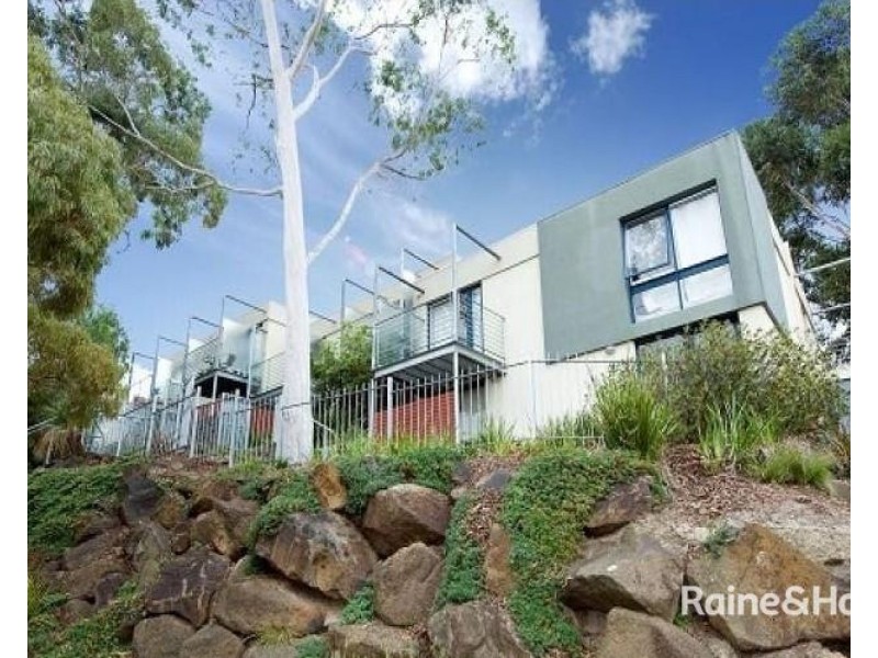 10/1 Grandview Avenue, Maribyrnong VIC 3032
