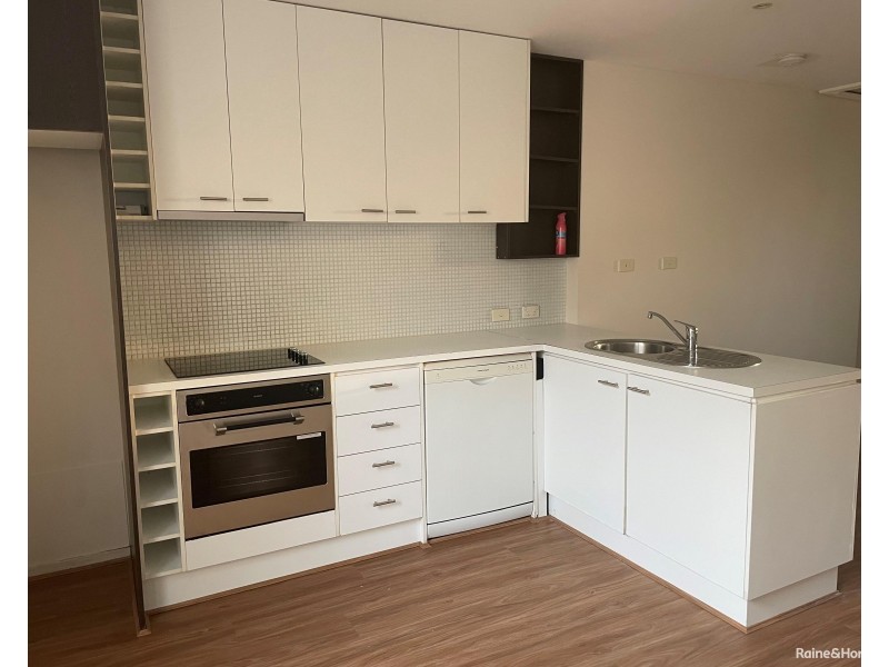 10/1 Grandview Avenue, Maribyrnong VIC 3032