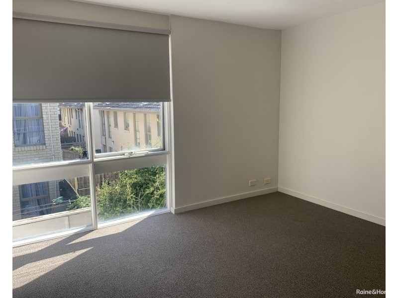 10/1 Grandview Avenue, Maribyrnong VIC 3032