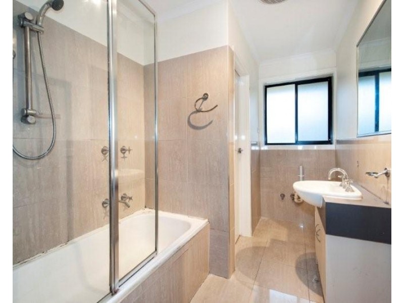 12/9 Churchill Avenue, Maidstone VIC 3012