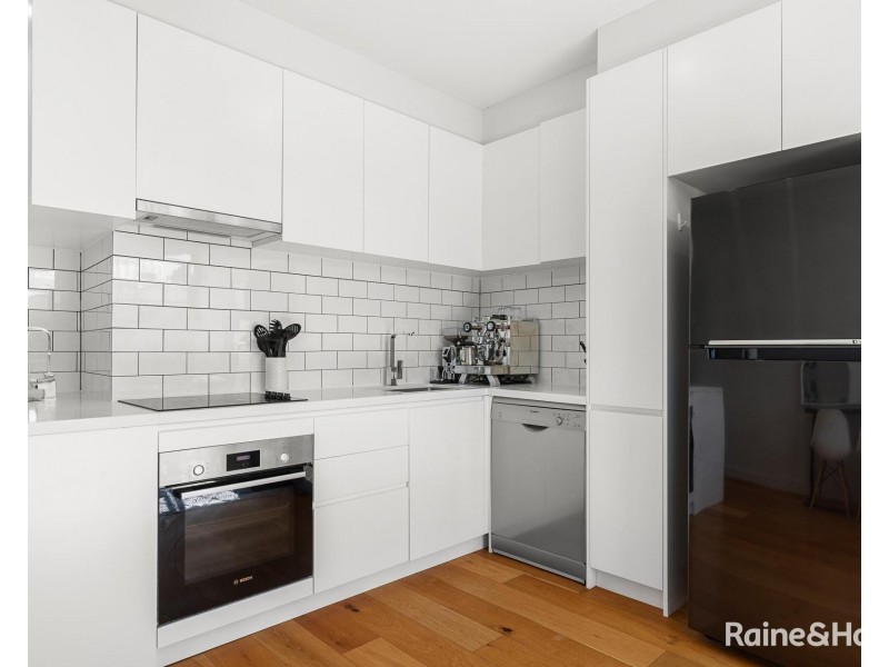 6/16A Leonard Crescent, Ascot Vale VIC 3032