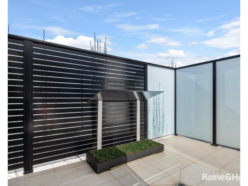 6/16A Leonard Crescent, Ascot Vale VIC 3032