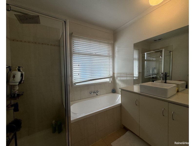 5 Langs Road, Ascot Vale VIC 3032