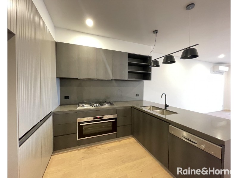 10 Wattlebird Court, Sunshine North VIC 3020