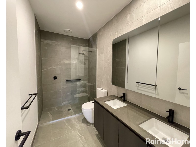 10 Wattlebird Court, Sunshine North VIC 3020