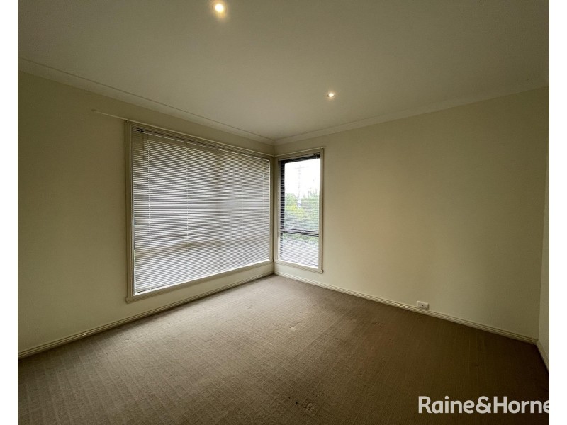 1/116 Royal Parade, Reservoir VIC 3073