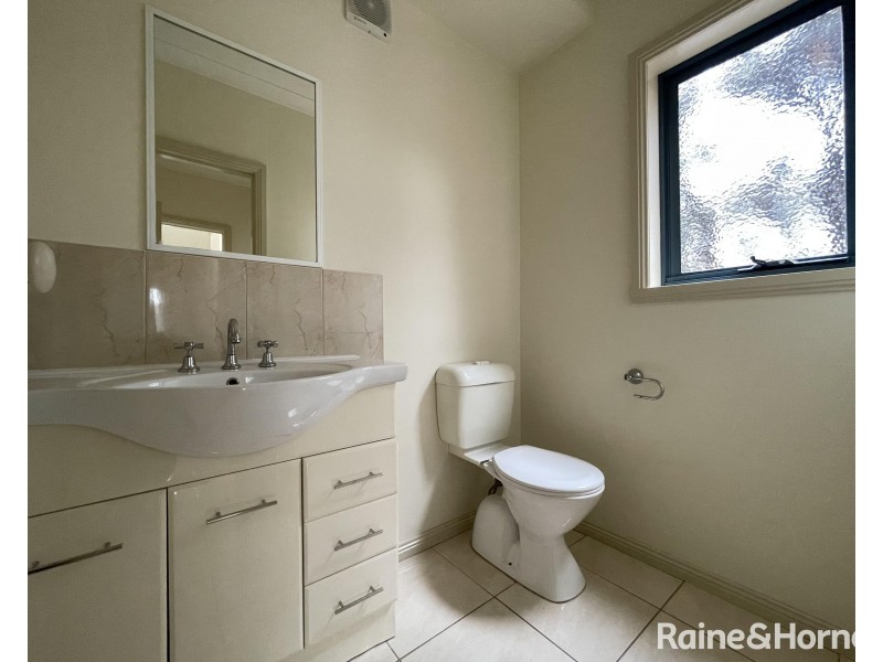 1/116 Royal Parade, Reservoir VIC 3073