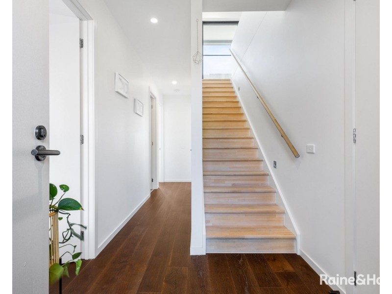 31 Shadowbox Court, Sunshine North VIC 3020