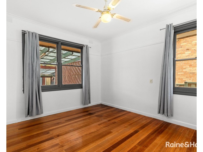 17 Sunset Boulevard, Jacana VIC 3047