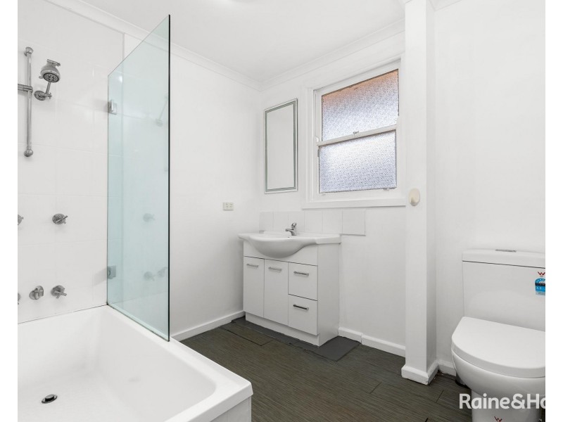 17 Sunset Boulevard, Jacana VIC 3047