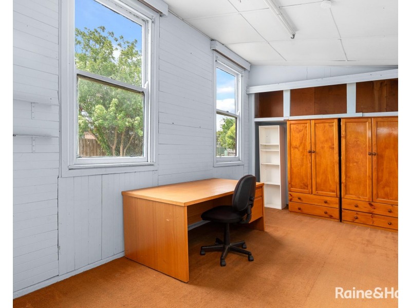 17 Sunset Boulevard, Jacana VIC 3047