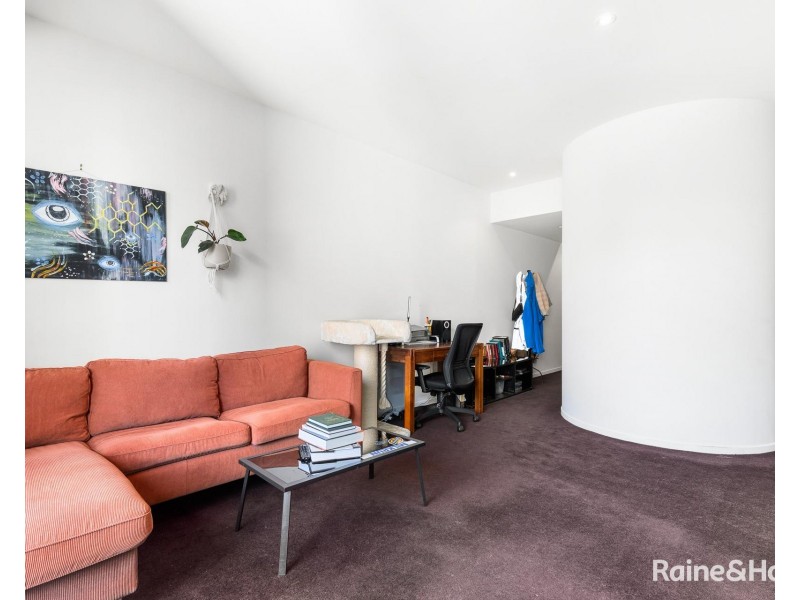 2009/7 Riverside Quay, Southbank VIC 3006