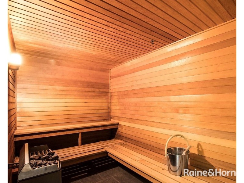 2009/7 Riverside Quay, Southbank VIC 3006