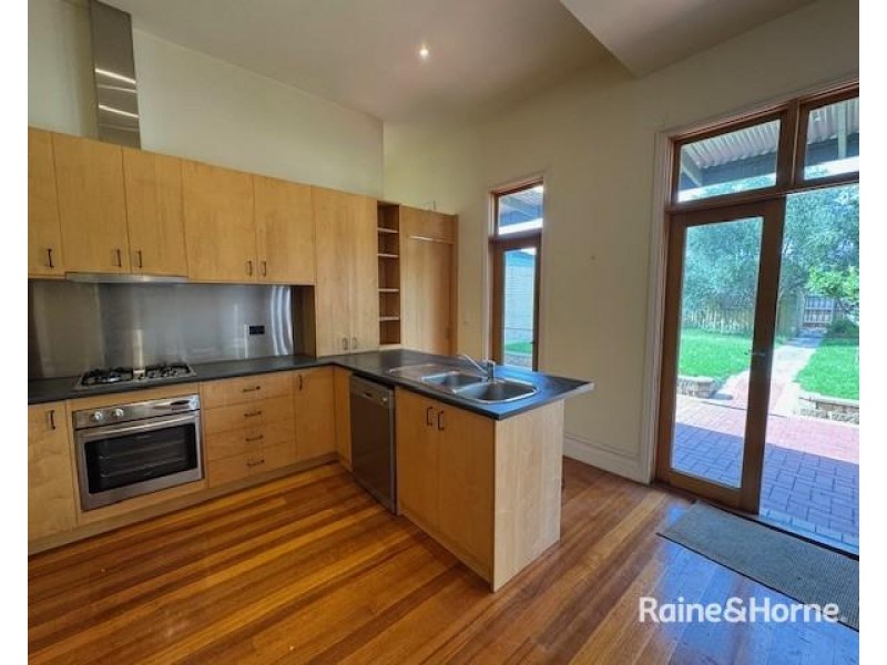 3 GLADSTONE STREET, Moonee Ponds VIC 3039