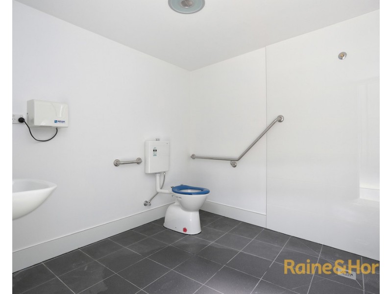 2/195 Roberts Road, Airport West VIC 3042
