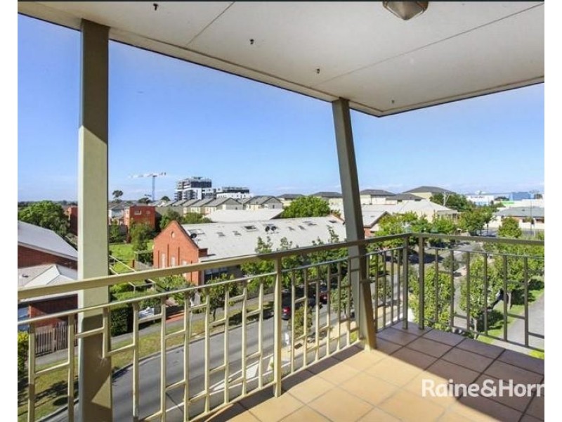 307 Gatehouse Place, Maribyrnong VIC 3032